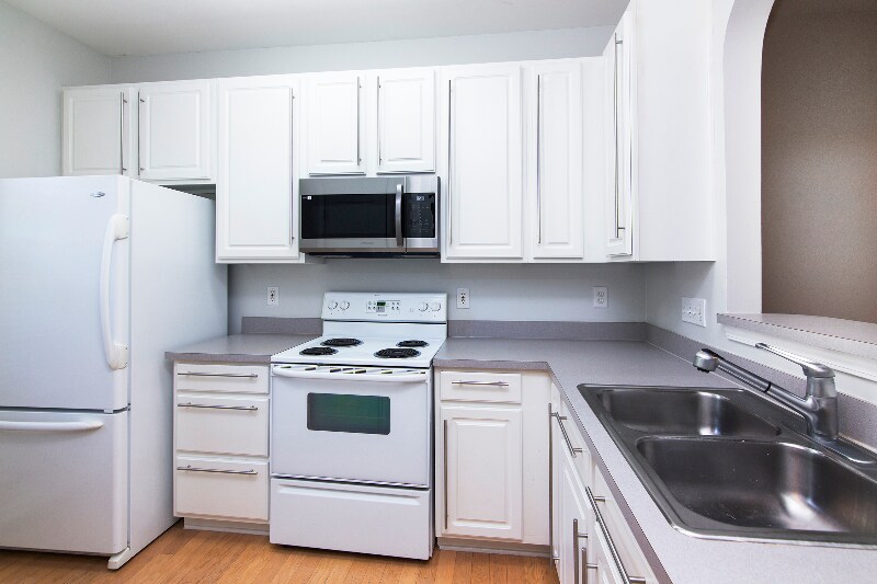 Building Photo - 8348 Chaceview Ct