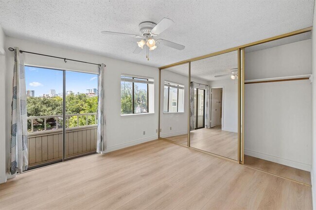 Building Photo - 3115 Helms St