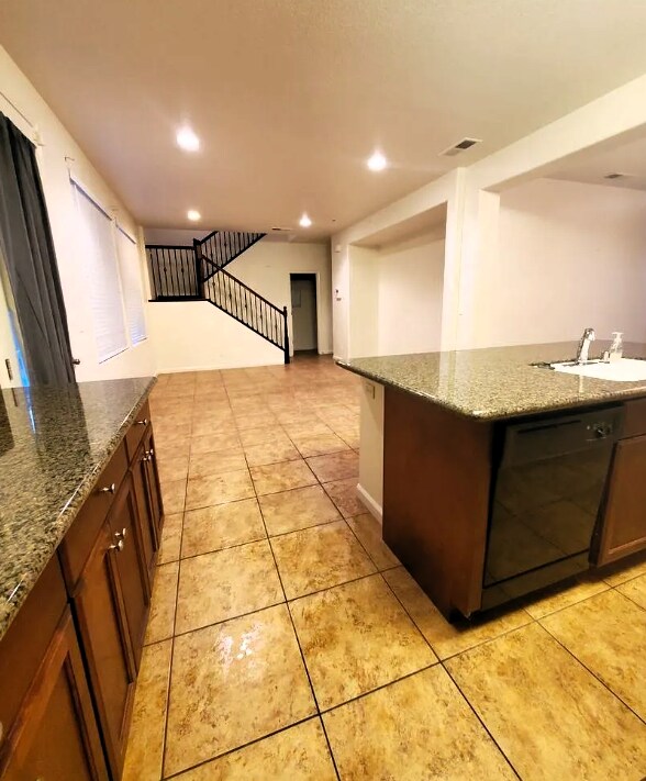Building Photo - Discover your next home at Park5, a welcom...