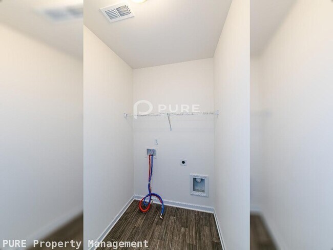 Building Photo - 109 Grant Dr