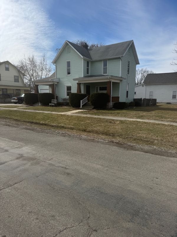 Building Photo - 403 W 6th St