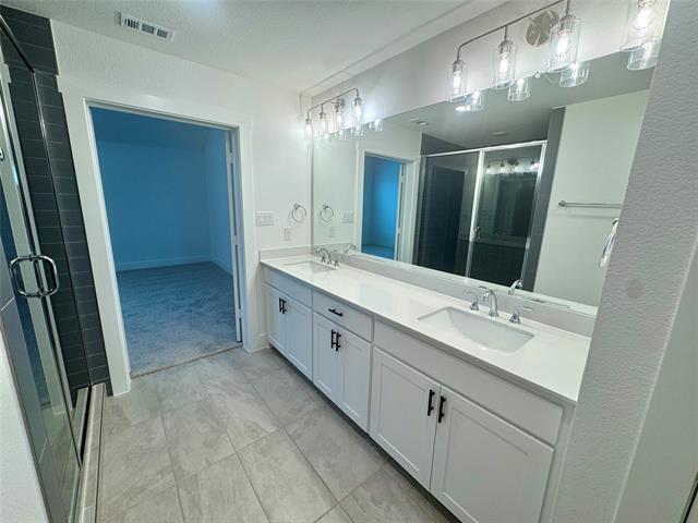 Building Photo - 304 Chestnut St