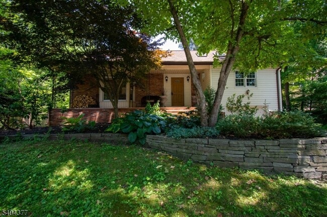 Building Photo - 29 Walker Dr