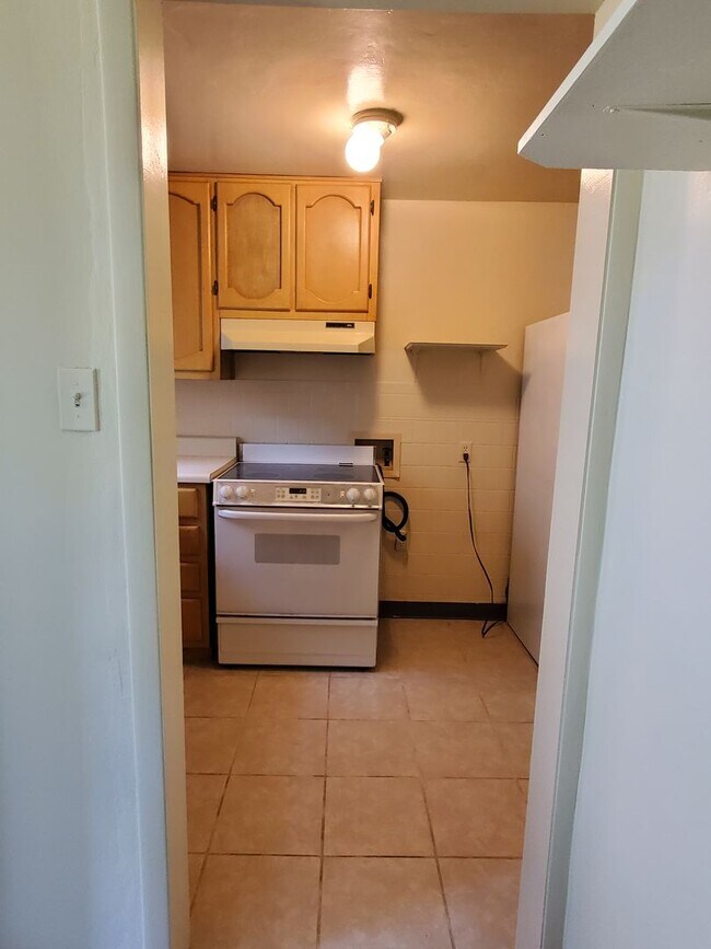 Building Photo - REV5214#A-EA