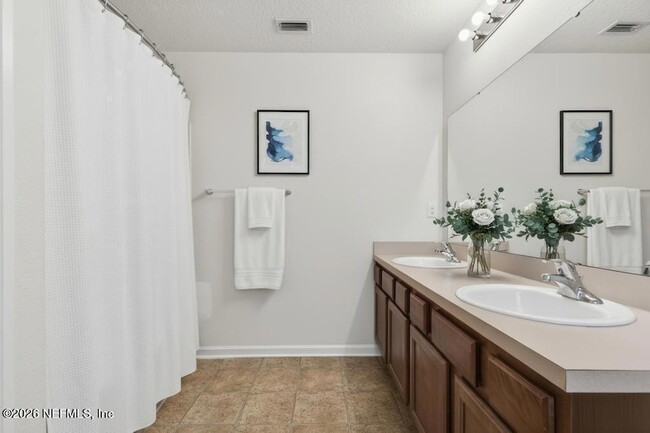 Building Photo - 45047 Amhurst Oaks Dr