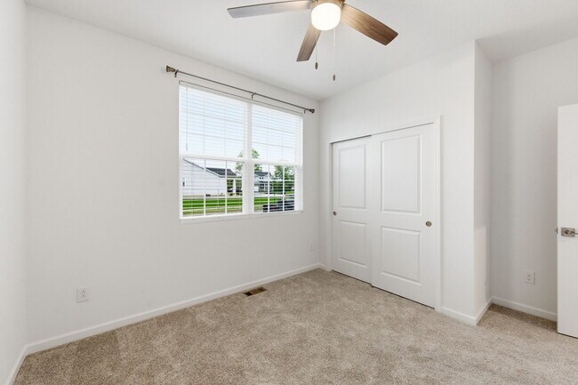 Building Photo - 538 Penwell Dr