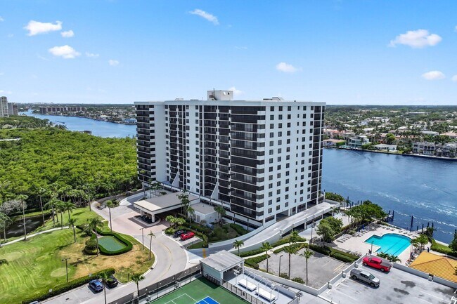 Building Photo - 3420 S Ocean Blvd