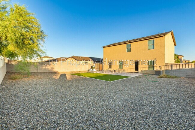 Building Photo - 142 W Impala Dr