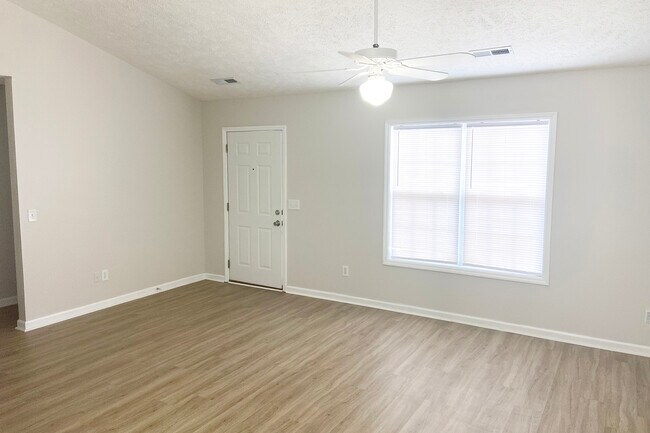 Building Photo - 2721 Ashby Dr