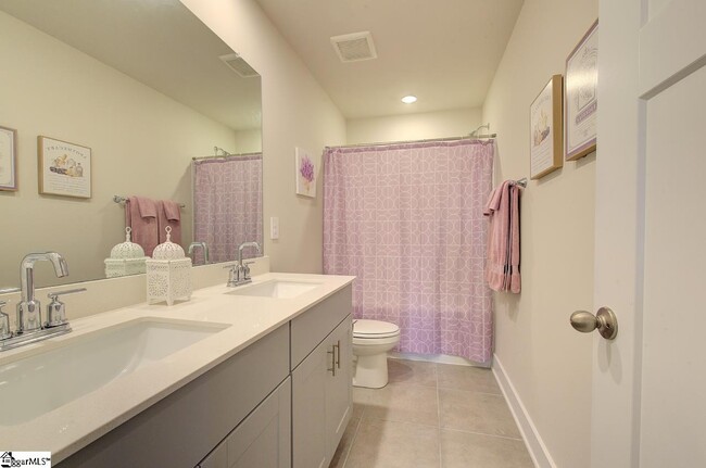 Building Photo - 542 Silverado Ave