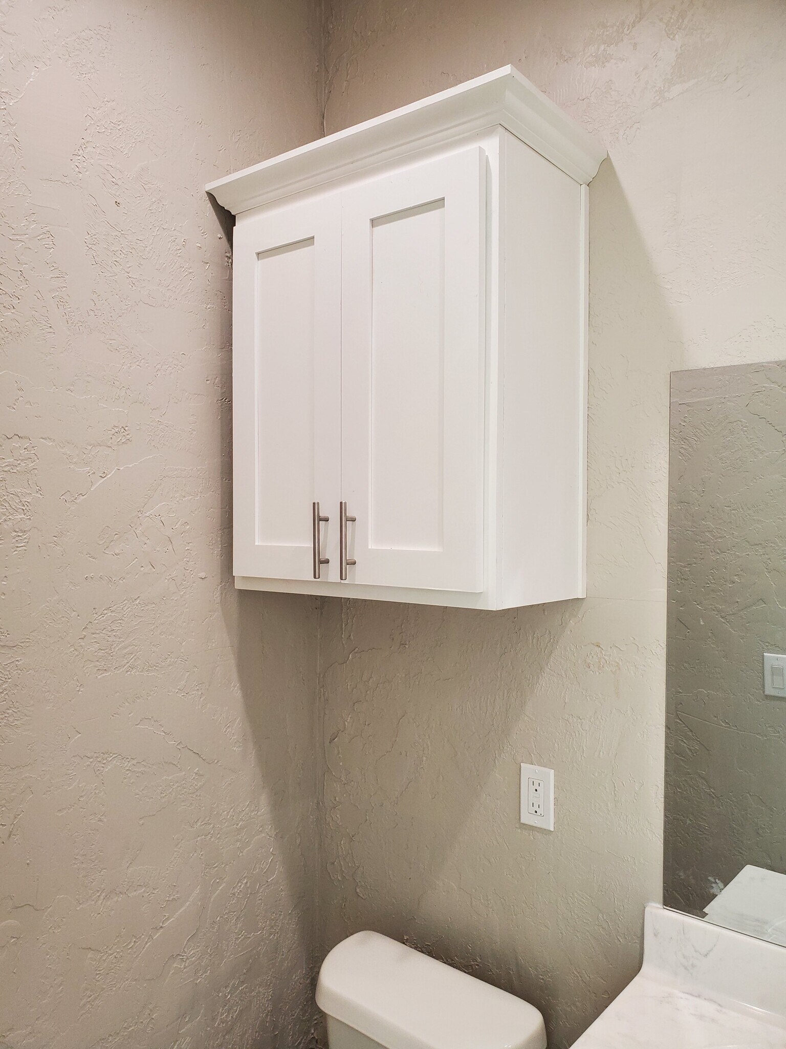 Building Photo - 6823 Guyler St