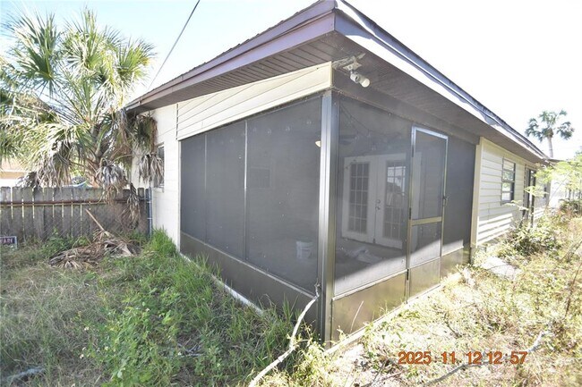 Building Photo - 7317 Dianne Dr