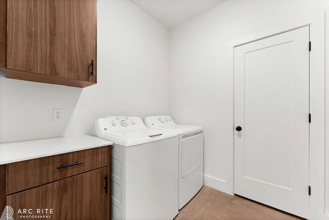 Building Photo - 4529 22nd Pl