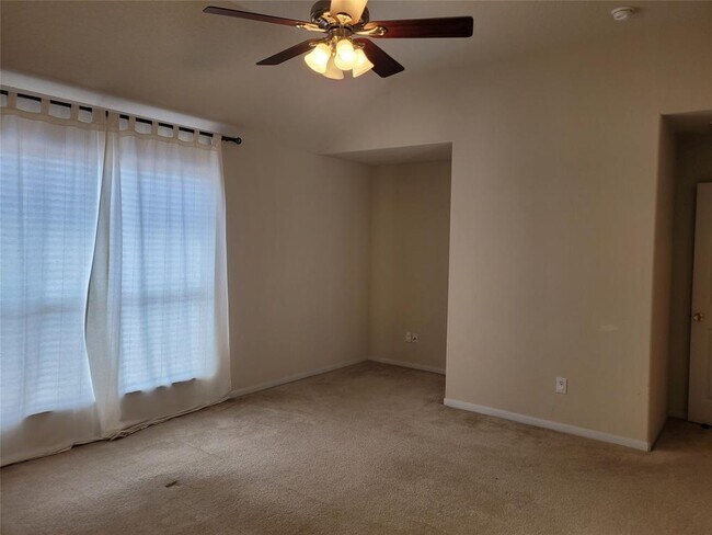 Building Photo - 6619 Halcyon Days Dr