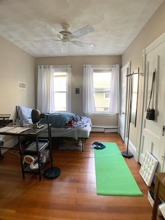 Building Photo - 198 Harvard St