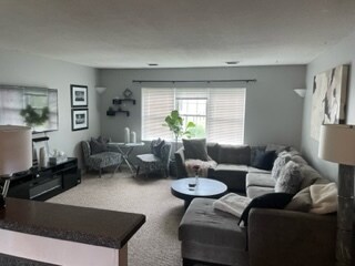 Building Photo - 22 Lake Shore Ter