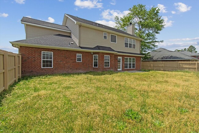 Building Photo - AVAILABLE JUNE [PETS PERMITTED]