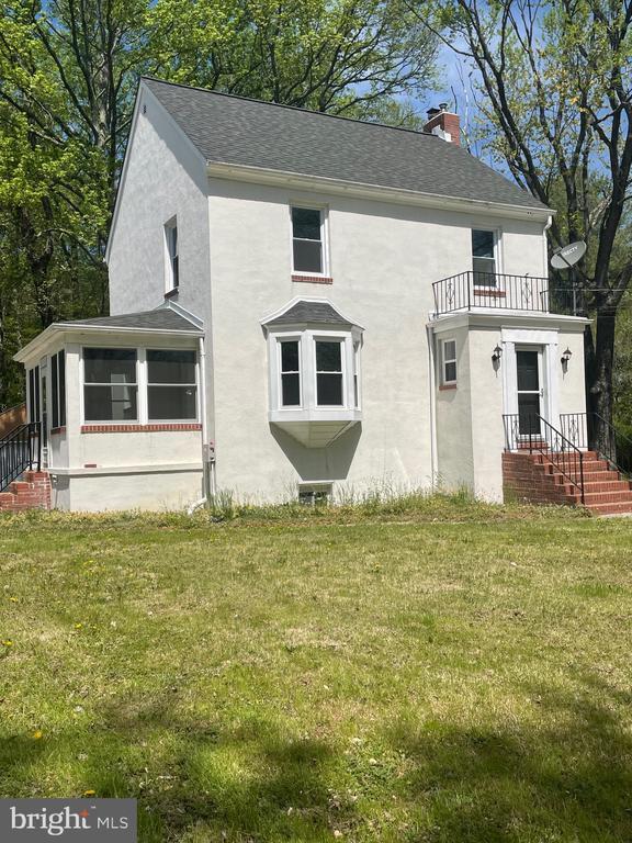 Building Photo - 2018 Silver Lane Rd