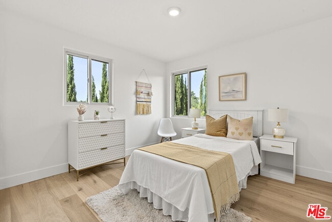 Building Photo - 10825 Savona Rd