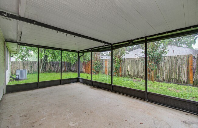 Building Photo - 16835 Carbridge Dr