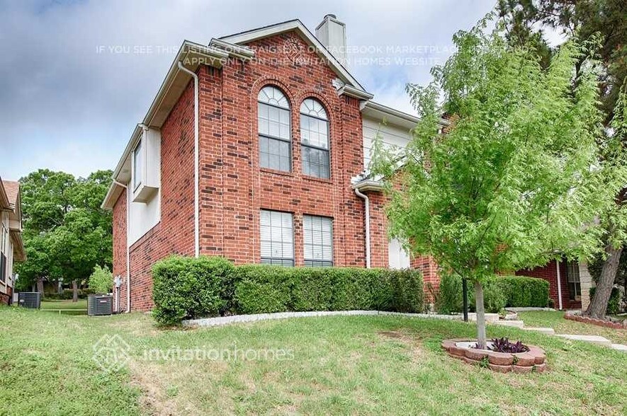 Building Photo - 1417 Creekview Dr