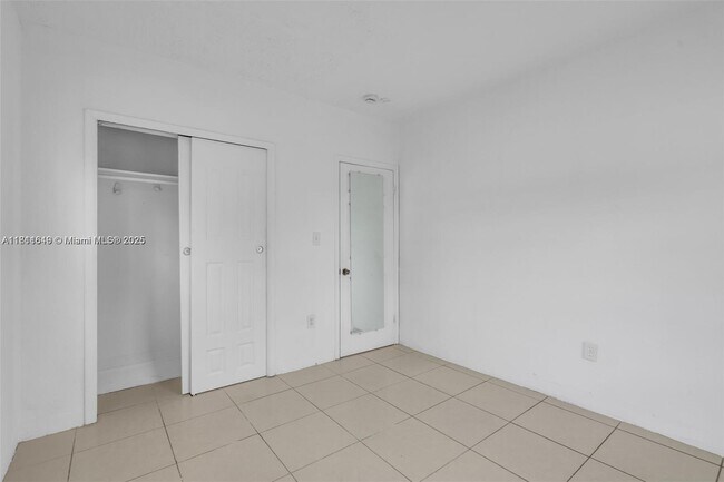 Building Photo - 601 NW 90th St