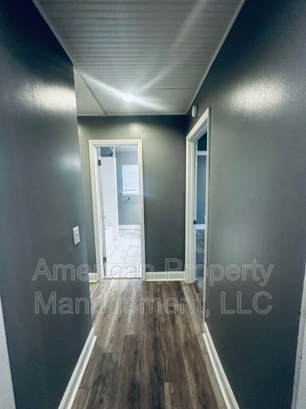 Building Photo - 7050 E 71st Ct