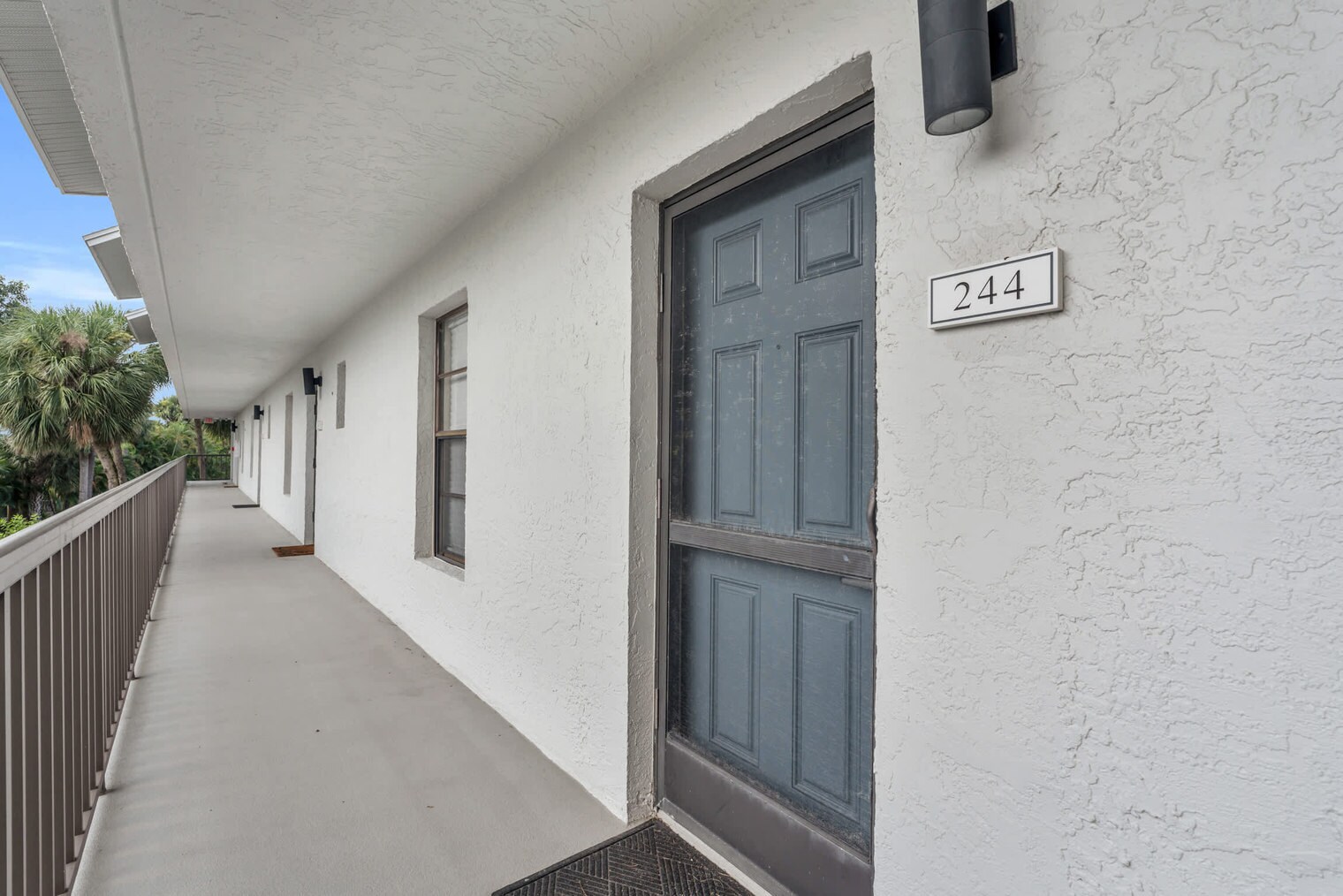 Building Photo - 600 Neapolitan Way