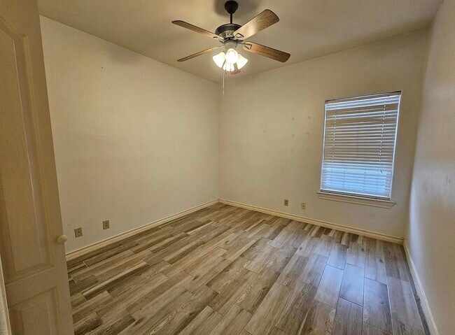Building Photo - 9804 Cantera Ct