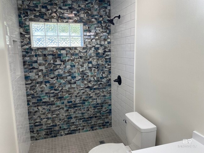 Building Photo - 20095 Dotson St