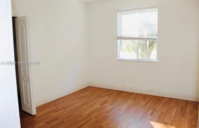 Building Photo - 6002 SW 166th Ct