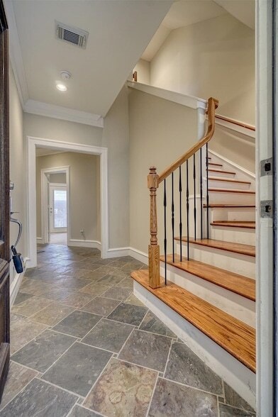 Building Photo - 906 Fowler St