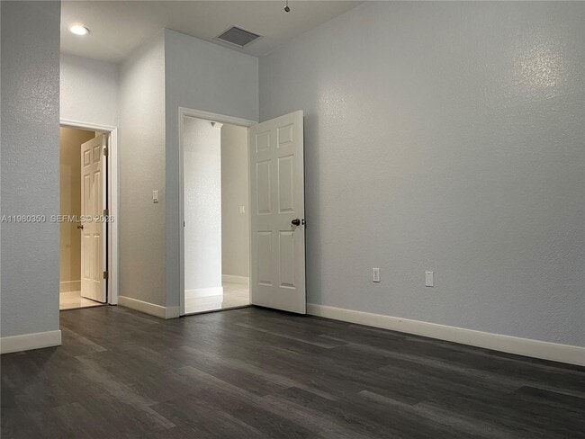 Building Photo - 10973 SW 236th Terrace