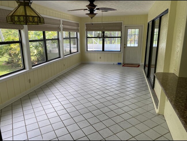 Building Photo - 2309 SE Luau Ave