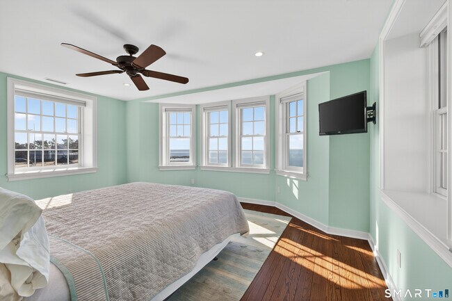 Building Photo - 39 Vineyard Pl