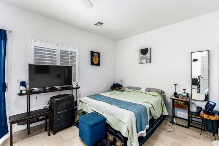 Building Photo - 1718 W Colter St