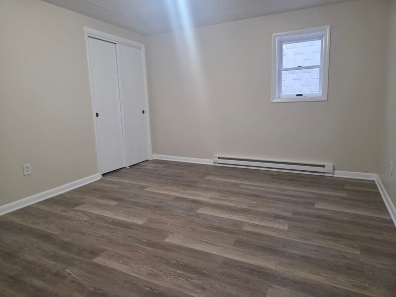 Building Photo - 63 Wilson St