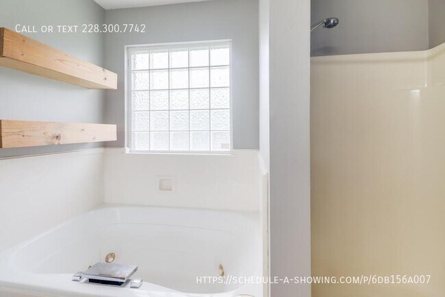 Building Photo - 14348 Atwood Cove