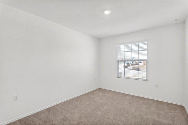 Building Photo - 17701 Sage Thrasher Dr