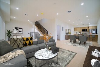 Building Photo - 257 S Ave 54