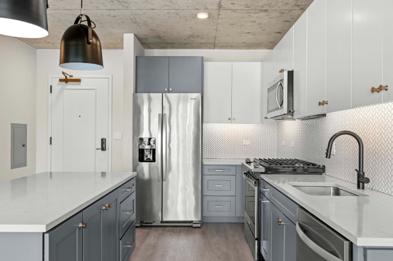 Building Photo - 203 W Huron St