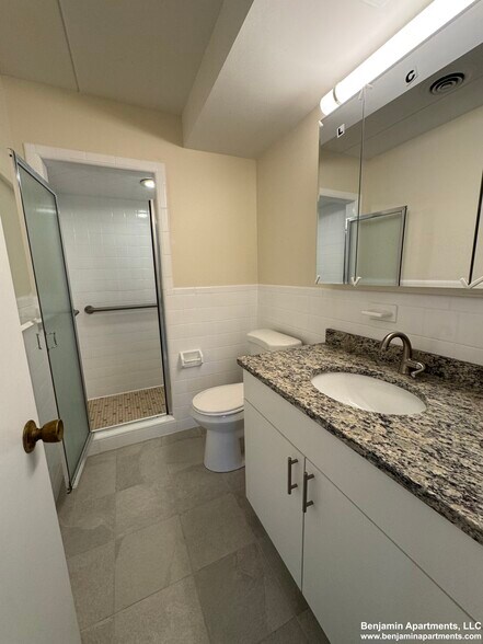 Building Photo - 51 Hill Rd