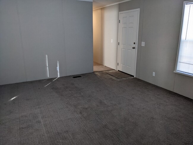 Building Photo - 517 Washington