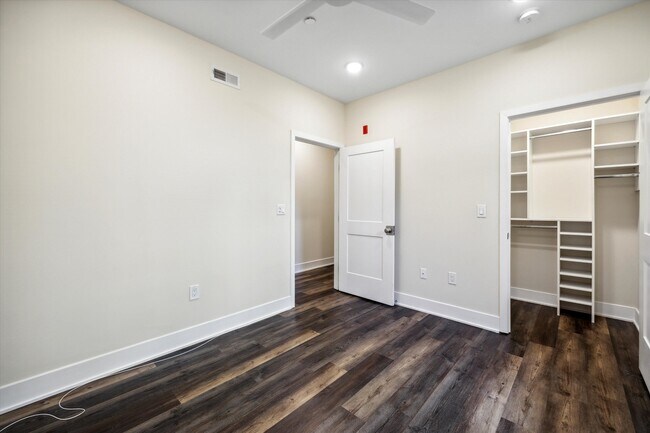 Building Photo - 1804 W Berks St