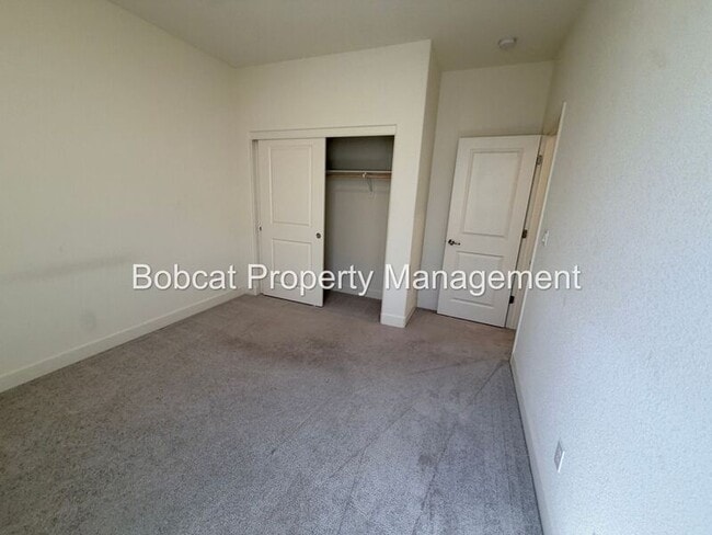Building Photo - 1751 Boundary Peak St