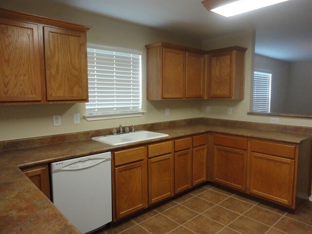 Building Photo - 11019 Palomino Bnd