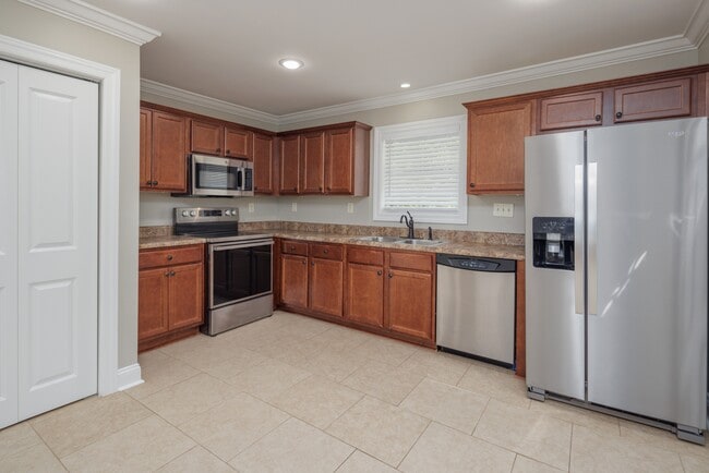 Building Photo - 709 Slaughter Rd