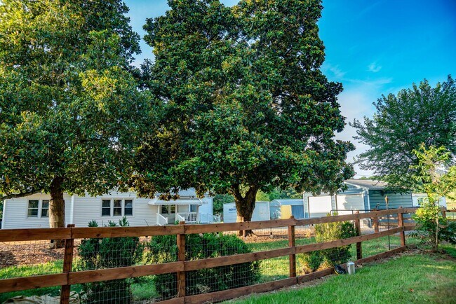 Building Photo - Delightful Retreat in Chesnee, SC