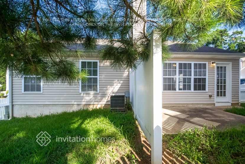Building Photo - 122 Greystone Cir