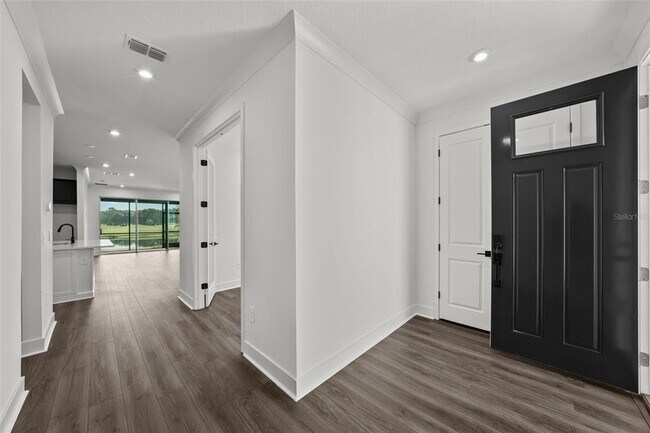 Building Photo - 3778 Maxwell Park Dr